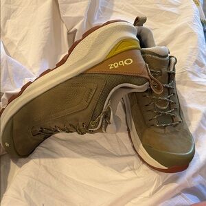 Oboz Olive Green Leather Hiking Sneakers WOMEN'S COTTONWOOD LOW WATERPROOF